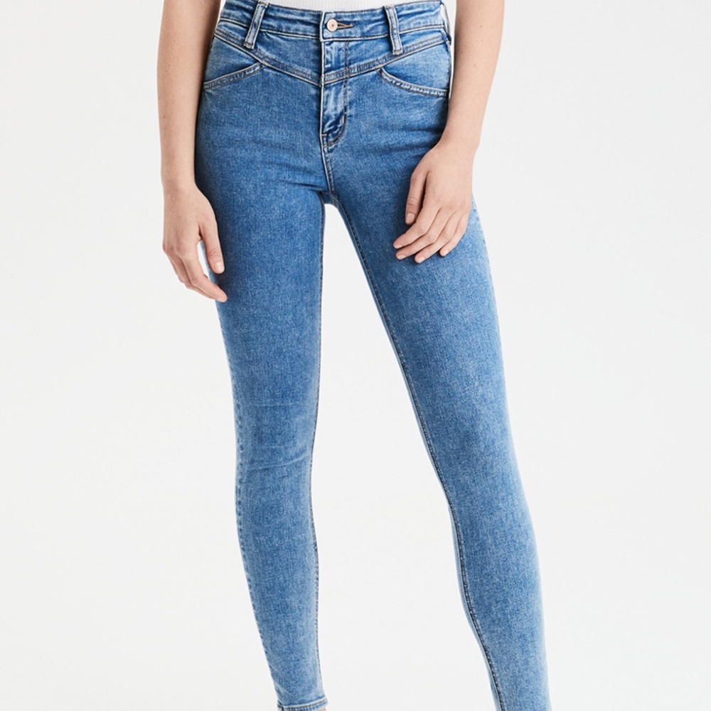 NWOT Size 4 American Eagle super high waisted jean